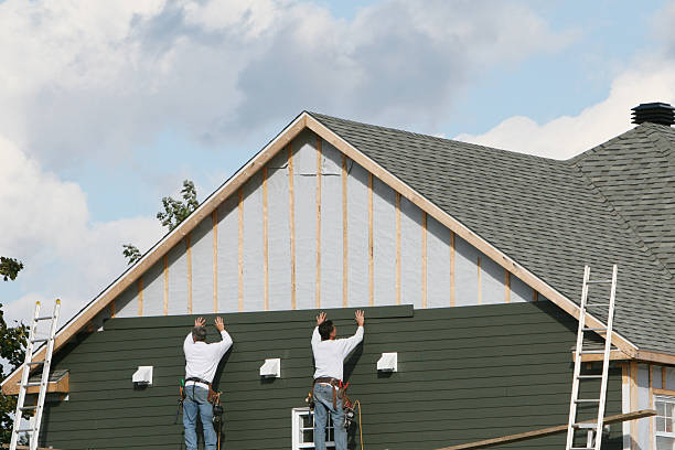 Professional Emergency Siding Repair technician working in Pleasantville, NJ